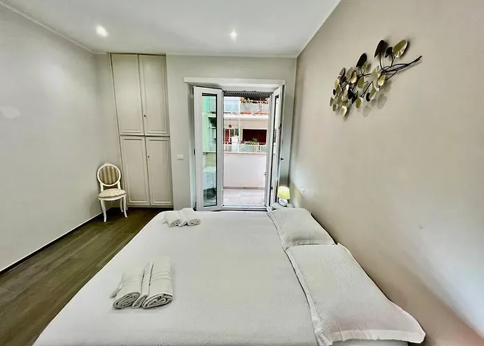 Lussuoso 130 Mq Zona Cipro Daire *
